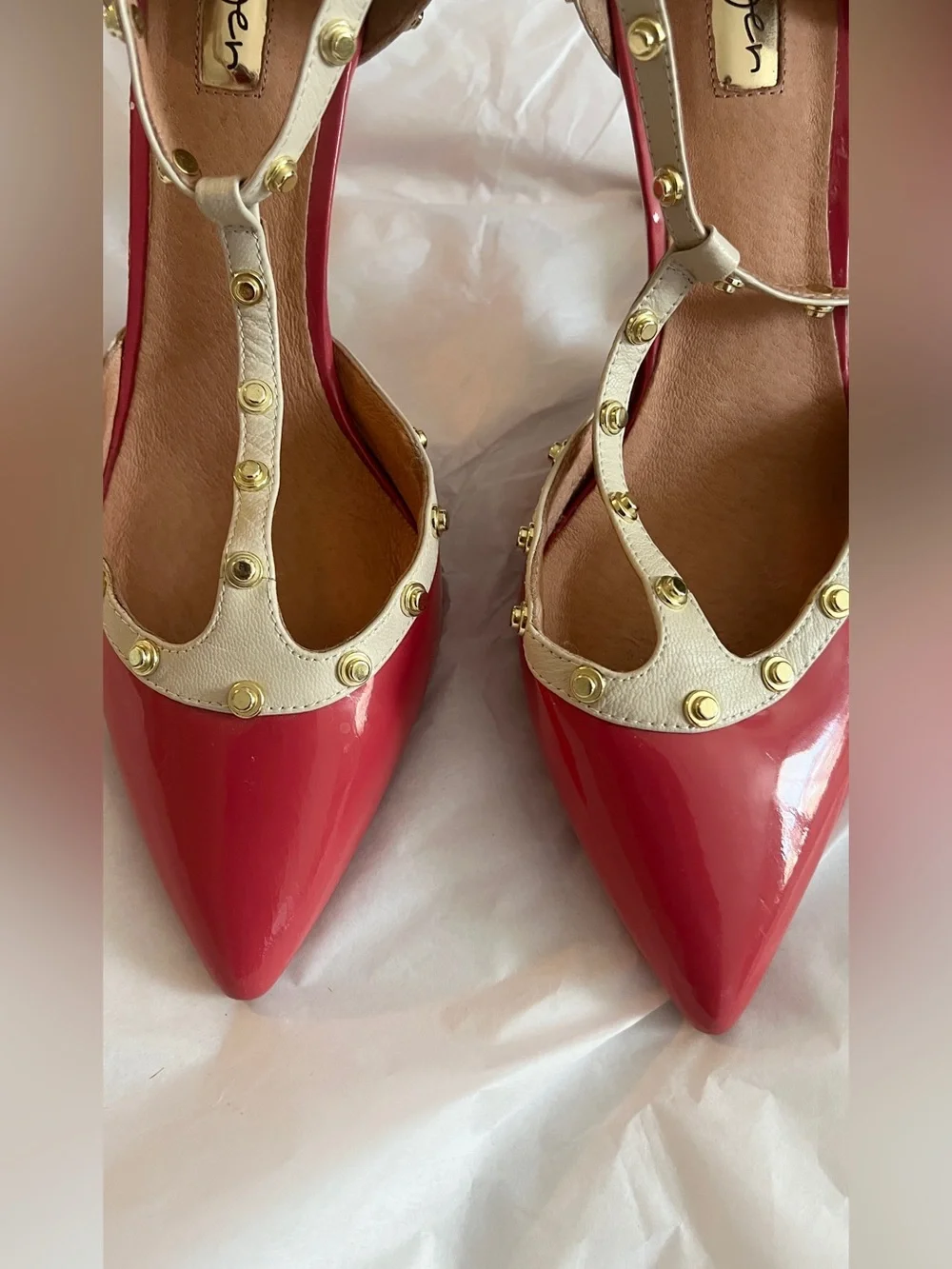 Halogen Fuchsia Pointed T-Strap Shoes with Gold Studs - Sz 10.5